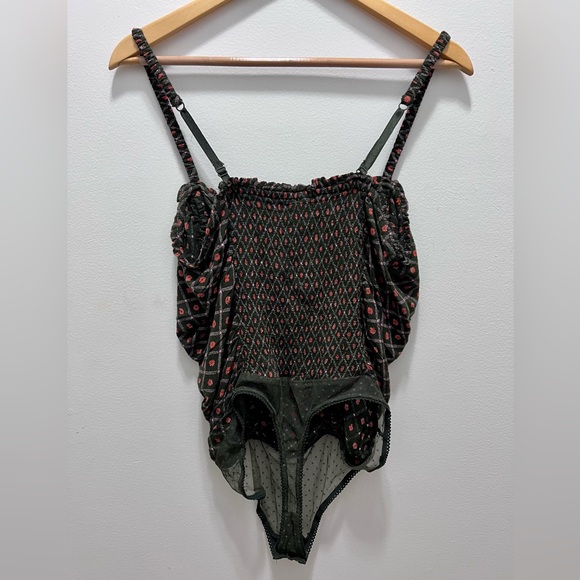 Free Peope Mischa Bodysuit NWT Large Intimately Floral Green Coral Thong Snaps - Picture 6 of 13